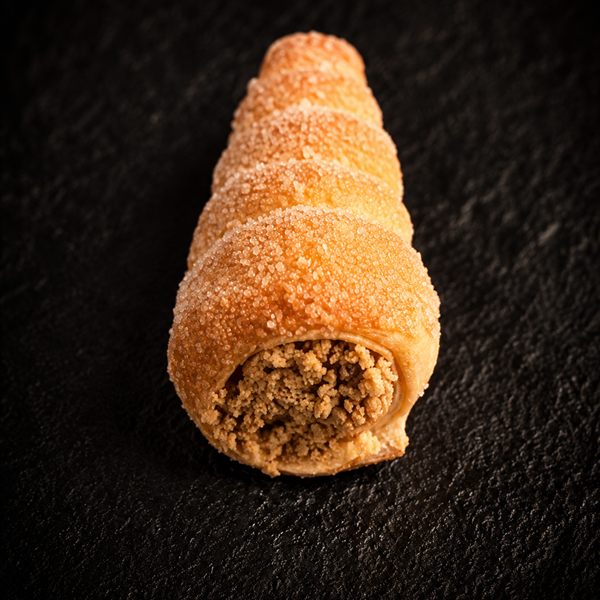 Pastries (cannoli, sfoglia, etc.)