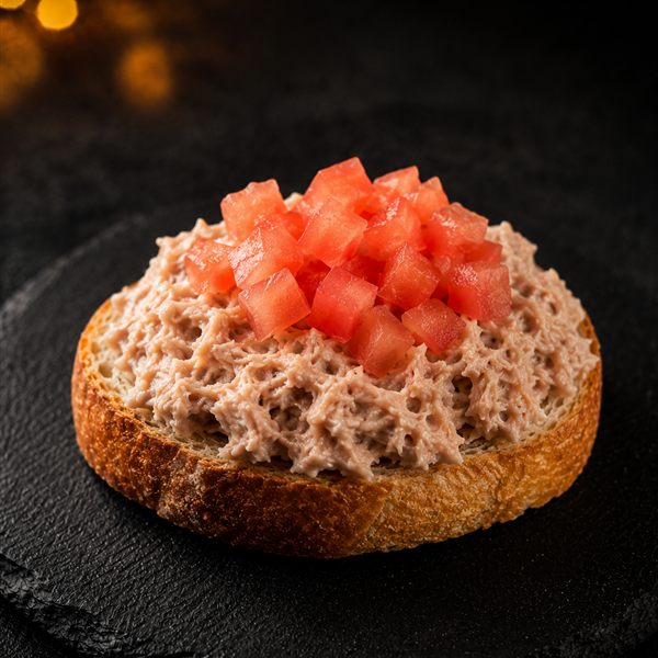 Tomato & tuna cicchetto